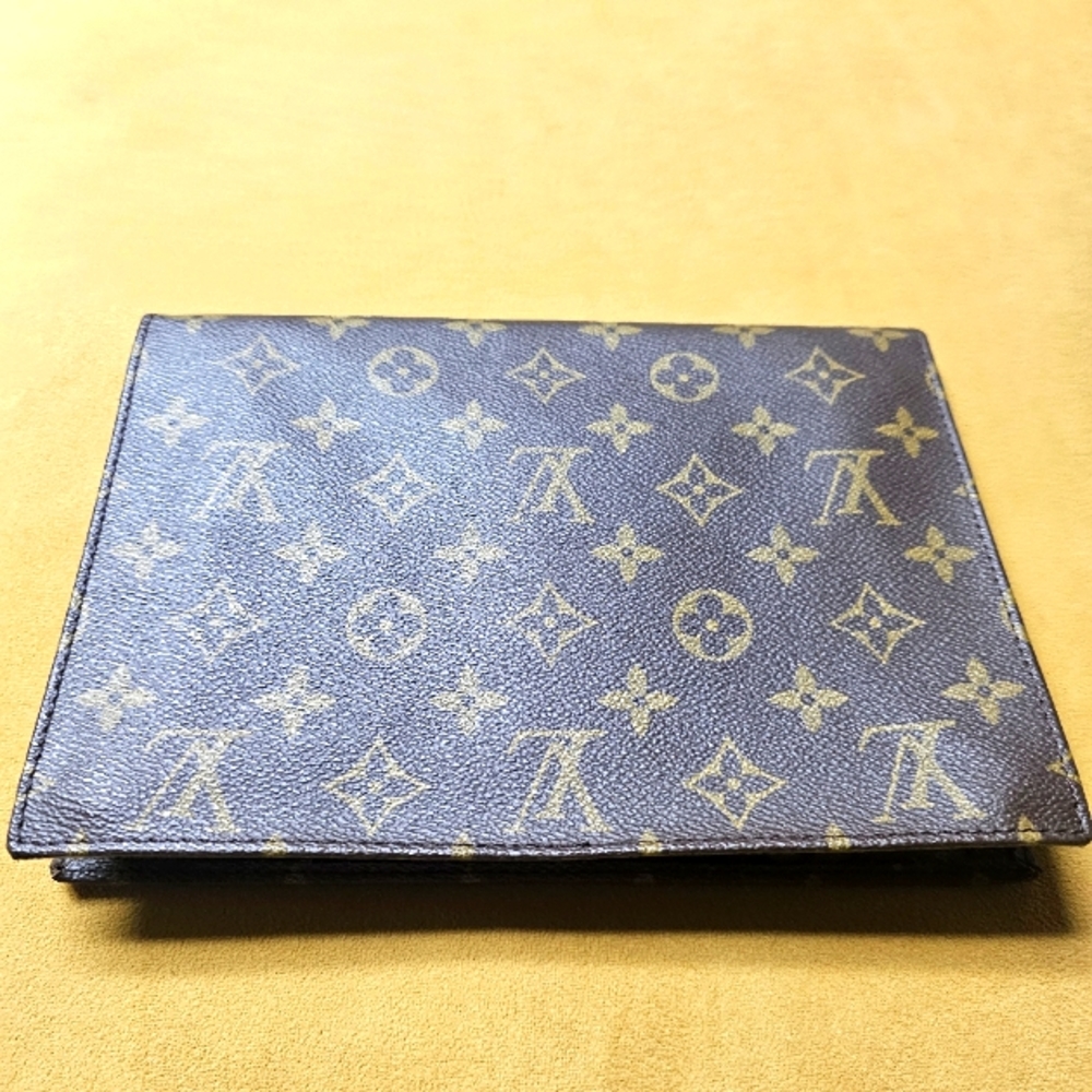 Authentic Louis Vuitton Clutch Rare